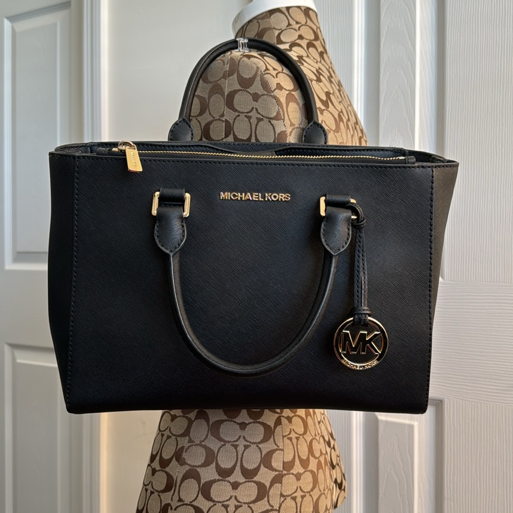 Michael kors • Kellen medium saffiano leather satchel like new!